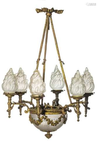 A LXVI-style gilt bronze six lights chandelier with