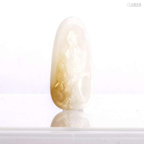 A WHITE JADE CARVED WITH FIGURE