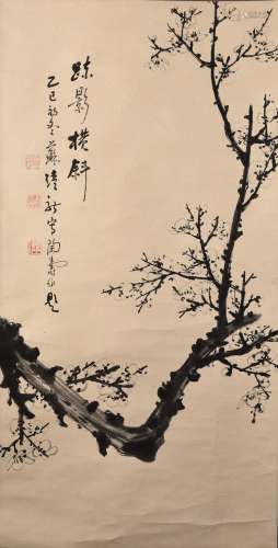 A CHINESE SCROLL PAINTING OF PLUM BLOSSOM