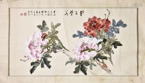 A CHINESE SCROLL PAINTING OF FLOWERS