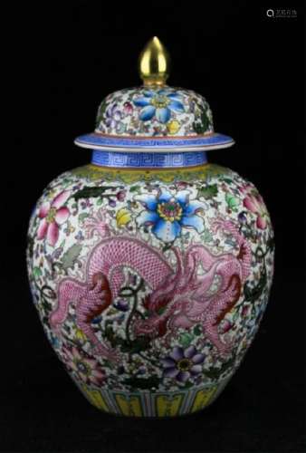 Chinese Qing Porcelain Famille Rose Jar with Lid
