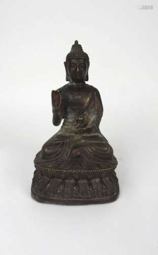 Bouddha en bronze. XIXe Sino tibétain.		Bouddha e...