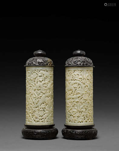 20th century A PAIR OF PALE CELADON AND BLACK HARDSTONE PERFUMIERS