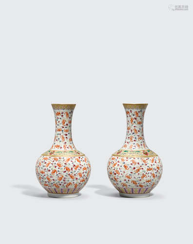 Daoguang mark A pair small famille rose porcelain long-necked vases