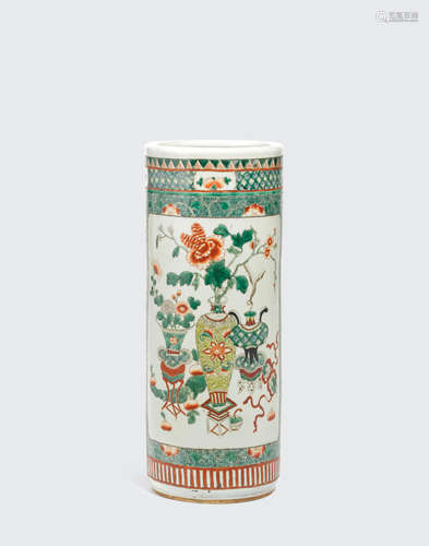 Late Qing/Republic period A wucai-decorated umbrella stand