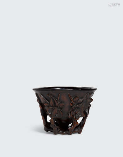 17th century or later A carved hardwood libation Cup