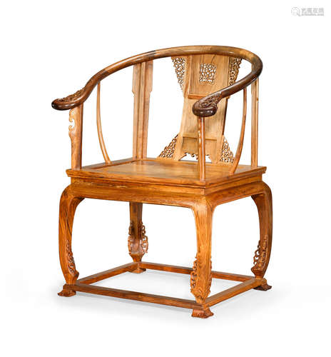 Late 20th century A huanghuali horseshoe back chair