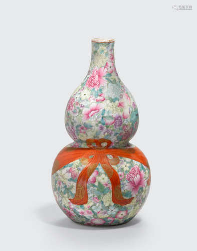 Qianlong mark, 20th century A millefleurs-decorated double gourd vase