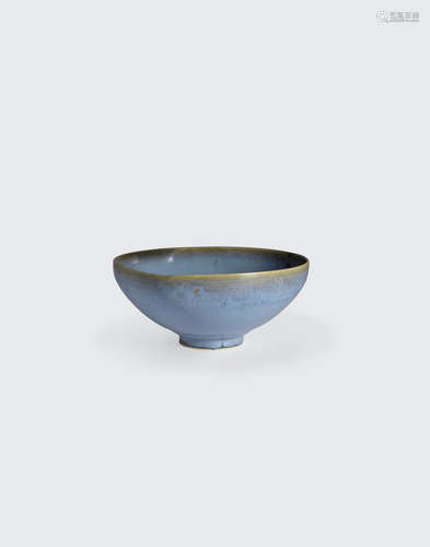 Shiwan ware, 19th century A large Jun-style glazed bowl