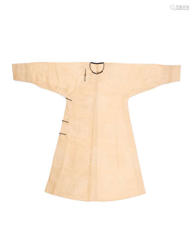 Late Qing/Republic period A man's yellow silk gauze summer robe