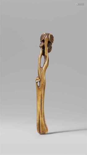 A long stag antler sashi-type netsuke of reishi. Second half 19th centuryThe three long stems