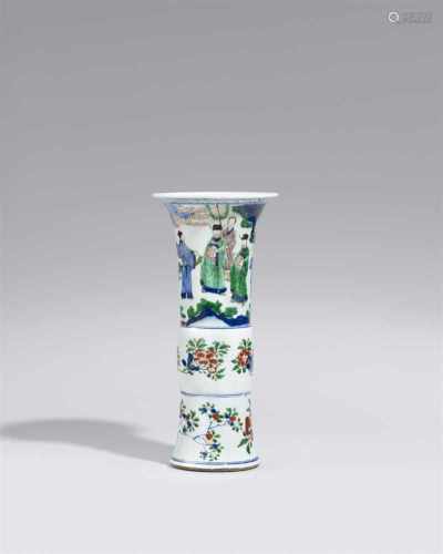 Gu-förmige wucai-Vase. Shunzhi-Periode (1644-1661)Vase von gu-Form, dekoriert in den Farben Blau,