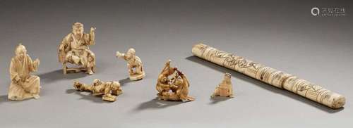 JAPONEnsemble de netsuke okimono en ivoire, acc...