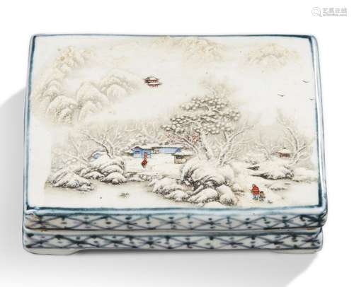 CHINEBoîte rectangulaire couverte en porcelaine...