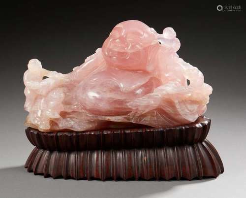 CHINEFigurine en quartz rose sculpté représenta...