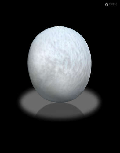 White Non-Nacreous Pearl with Exceptional Flame