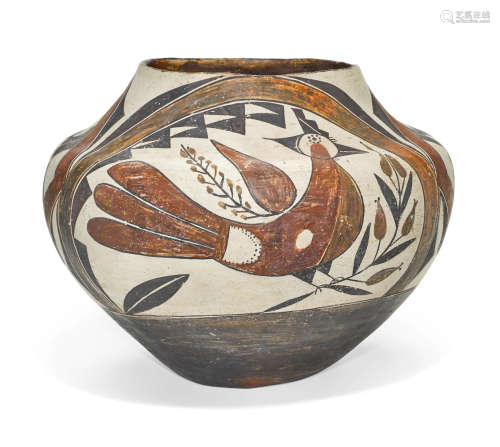 An Acoma polychrome jar