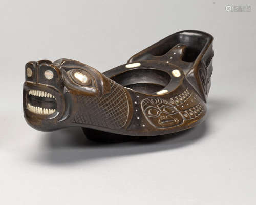 A Tlingit seal effigy bowl