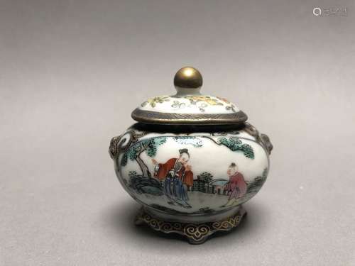 Rare soupière couverte miniature en porcelaine et ...