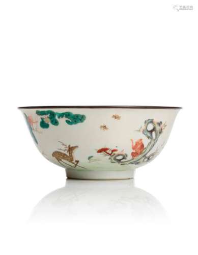 CHINE, XIXe siècleBol en porcelaine à décor d’u...