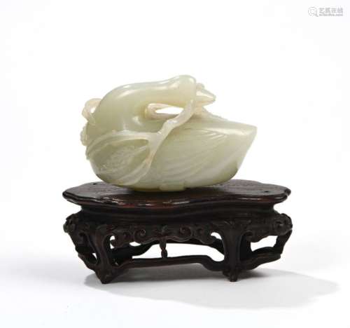 CHINE, XIXe siècleOie en jade blanc sculpté La ...