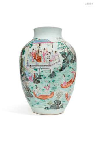 CHINE, XIXe siècleVase en porcelaine de forme o...
