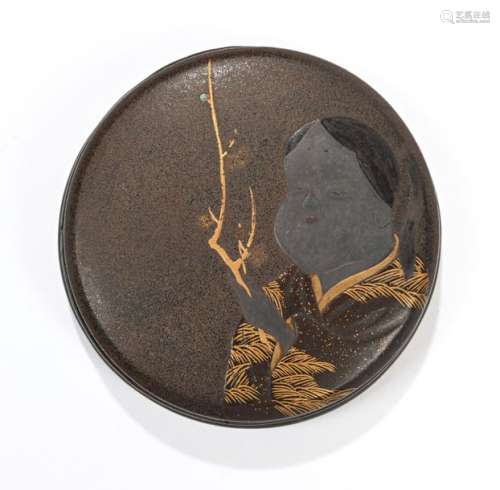 JAPON, XVIIe siècleBoîte circulaire couverte en...