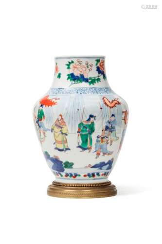 CHINE, période TransitionElégant vase balustre ...