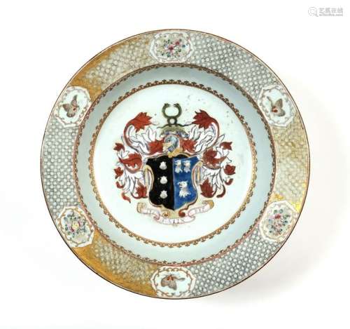 CHINE, XVIIIe siècleGrand plat en porcelaine di...