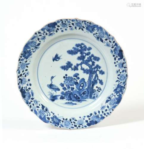CHINE, XVIIIe sièclePlat en porcelaine de la Co...