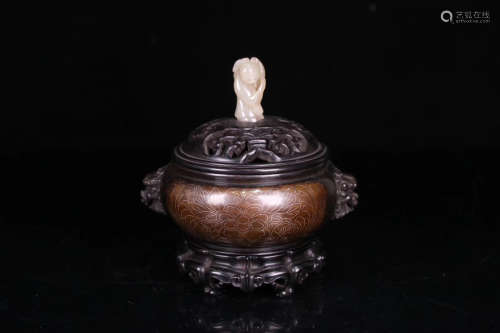 17-19TH CENTURY, A FLOWER PATTERN OLD BRONZE DOUBLE-EAR CENSER, QING DYNASTY