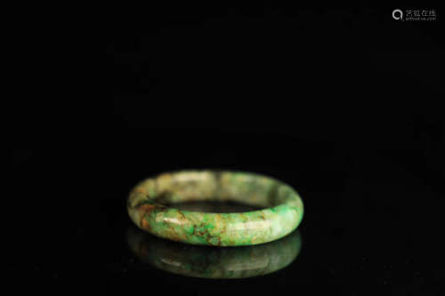 17-19TH CENTURY, A NATURAL JADEITE BRACELET, QING DYNASTY