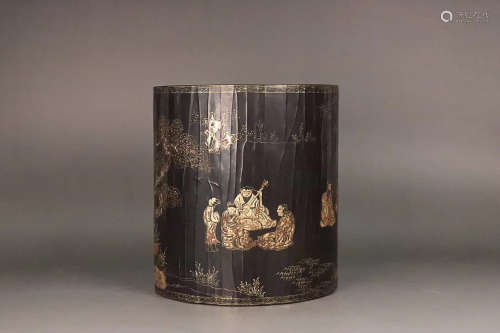 A STORY DESIGN LACQUERWARE BRUSH HOLDER