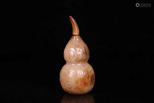 17-19TH CENTURY, A GOURD SHAPE OLD AGATE BOTTLE, QING DYNASTY