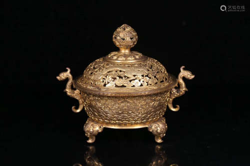 17-19TH CENTURY, A DRAGON PATTERN GILT BRONZE DOUBLE-EAR CENSER, QING DYNASTY