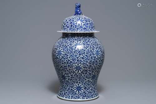 A large Chinese blue and white 'lotus scroll' vase and cover, 19th C.