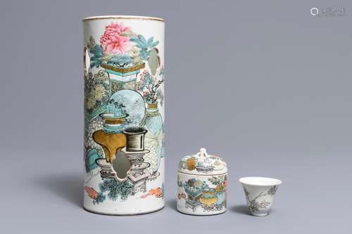 A Chinese qianjiang cai hat stand, a wine cup and a cup warmer, signed Xu Pinheng, 19th C.