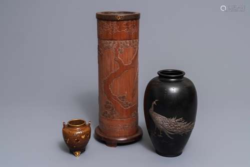 Two Japanese inlaid bronze vases and a bamboo 'eagle' ikebana, Japan, Meiji, 19/20th C.