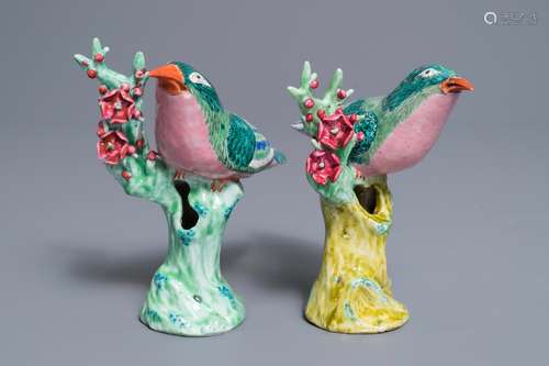 A pair of Chinese famille rose models of starlings on a flower branch, Qianlong