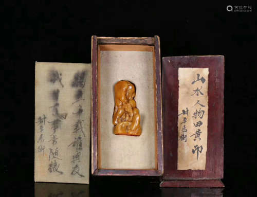 A TIANHUANG STONE CARVED STORY SHAPED SEAL