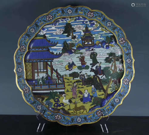 A CLOISONNE FIGURE PATTERN PLATE