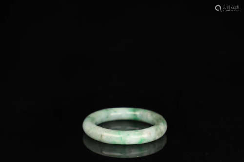 17TH-19TH CENTURY, A HIGH-GRADE JADEITE BRACELET, QING DYNASTY