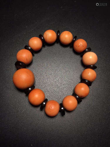 AN OLD CORAL BRACELET