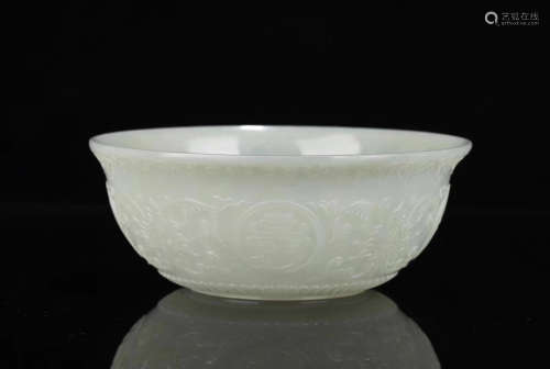 17TH-19TH CENTURY, A LOTUS PATTERN HETIAN JADE BOWL, QING DYNASTY