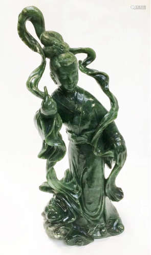 A HETIAN GREEN JADE CARVED BEAUTY SHAPED ORNAMENT
