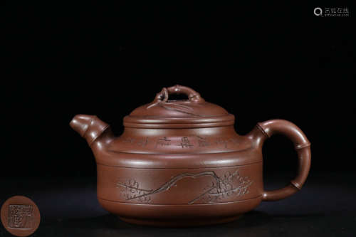 A BAMBOO SHAPED POETRY PATTERN TEAPOT