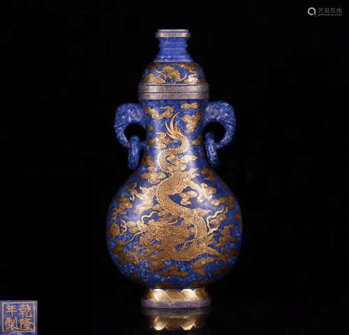 A LAPIS LAZULI DRAGON PATTERN VASE