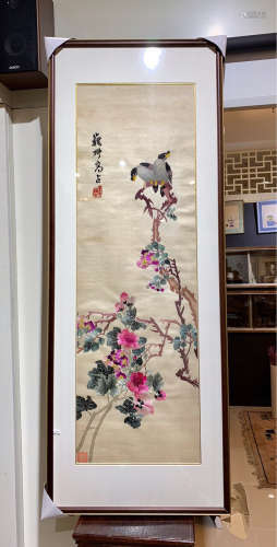 A BIRD AND FLORAL PATTERN XIANG EMBROIDERY