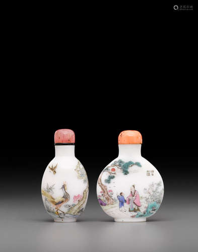 Guyue Xuan marks, 19th/early 20th century Two enameled white glass snuff bottles