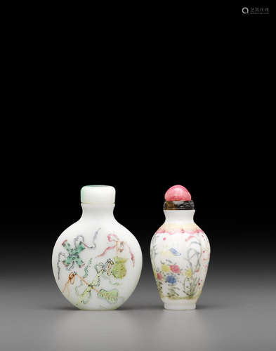 Guyue Xuan marks, 19th/early 20th century Two enameled 'floral' white glass snuff bottle